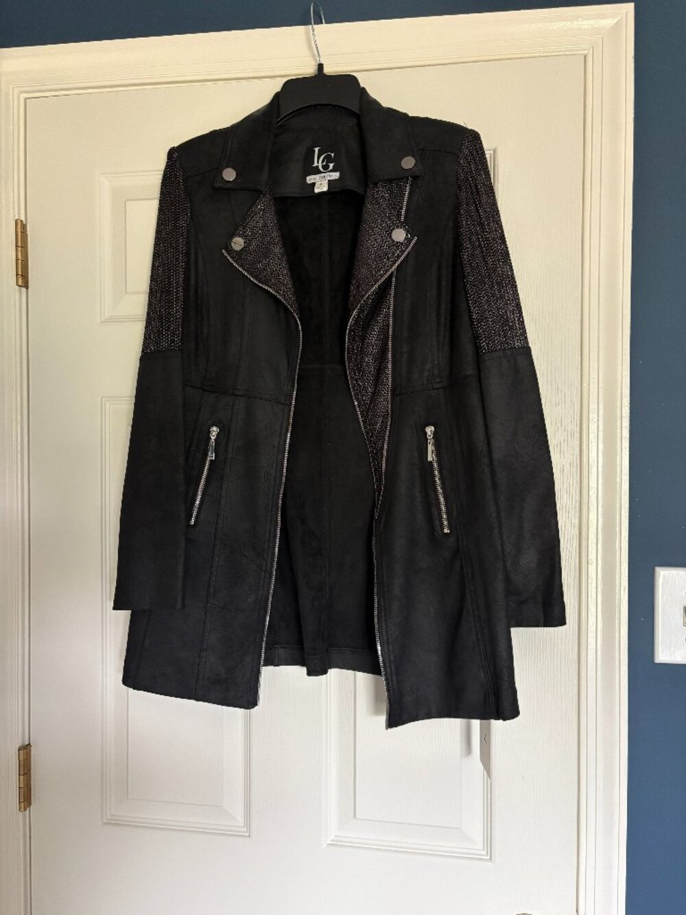 NWT Lena Gabrielle Black Jacket Size 4